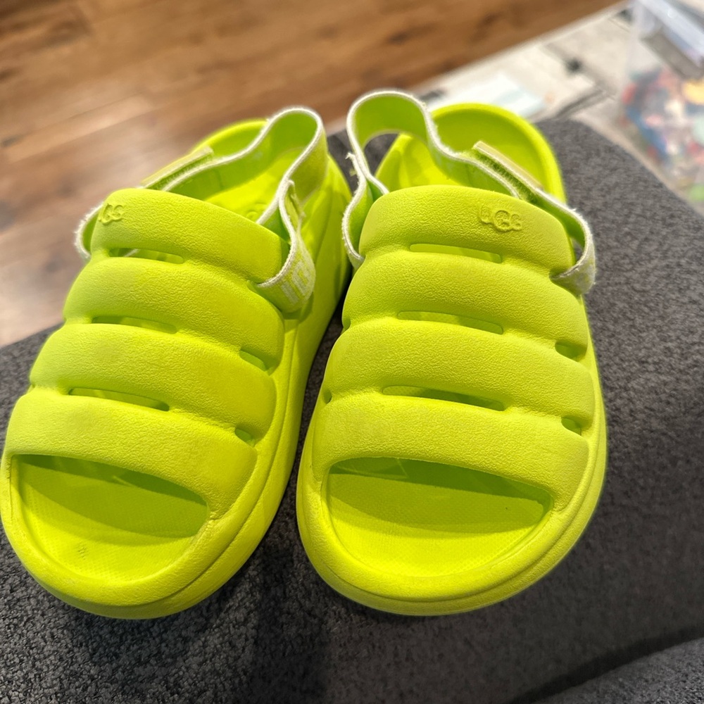 UGG | Sport Yeah! Neon Green Unisex Toddler Sandals